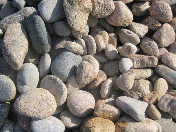河南河卵石破碎機(jī)廠家好評如潮，靠的是什么？