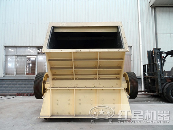 1315反擊式破碎機時產量可達多少噸？