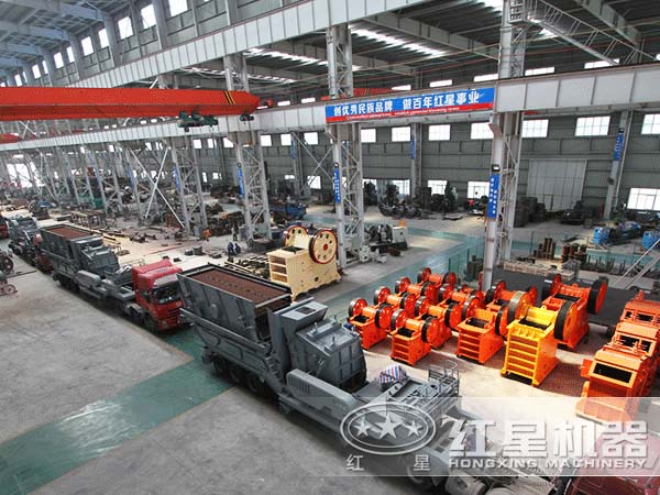 移動(dòng)式碎石機(jī)pk固定式碎石機(jī)，誰(shuí)更適用于采石場(chǎng)作業(yè)？