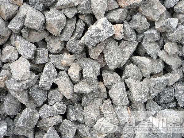 破碎石灰石推薦使用移動(dòng)碎石機(jī)_體積小、效率高、運(yùn)行無(wú)噪音