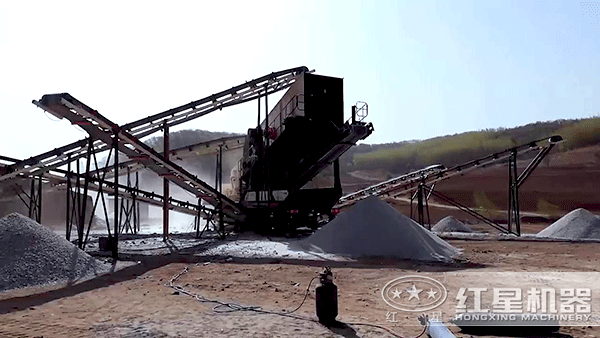 柴油小型流動(dòng)石子破碎機(jī)價(jià)格多少錢？產(chǎn)量是多少？