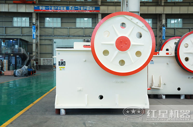 小型粉碎機多少錢？有哪幾種設(shè)備型號可以選擇?
