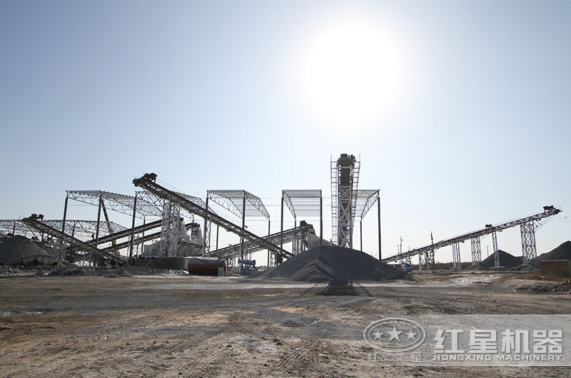一套機(jī)制砂機(jī)器多少錢？有沒有現(xiàn)場工作視頻