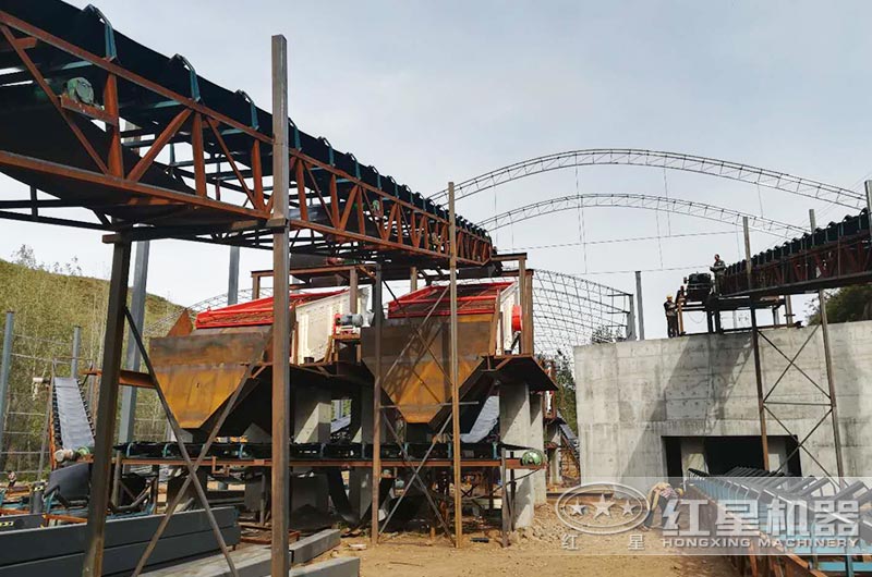 一噸原石出多少噸12、13石子？都需要哪些石子碎石機(jī)設(shè)備？